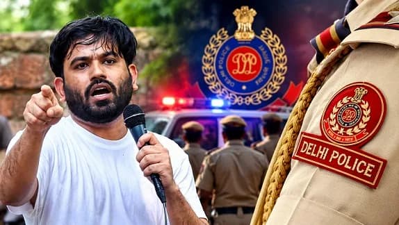 अभिजीत दिपके के घर पहुंची police, तिरंगा मार्च न निकालने का दिया नोटिस